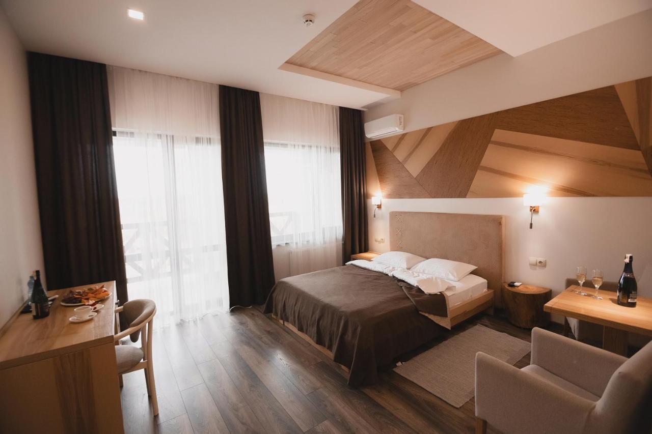 Sofia Hotel Velyka Omelyana